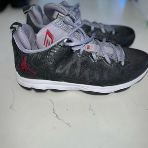 Mens Jordan CP3 shoes size 10(good condition)